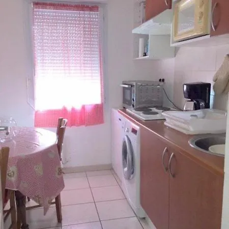 Calme Pour Cet 4 Personnes - Piscine - Parking Prive - 4hamcl2a Apartamento